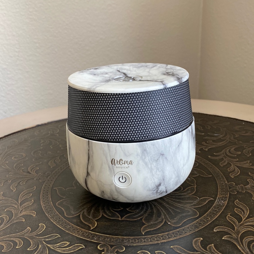 Aroma Source- Essential oil diffuser